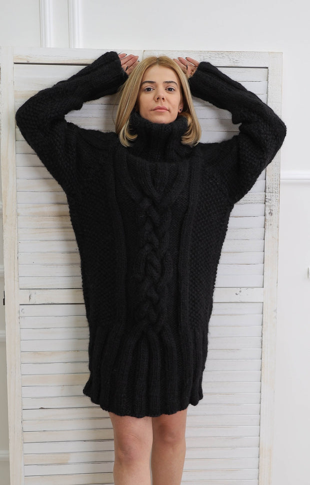 Black chunky turtleneck sweater