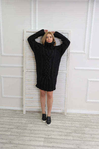 Black chunky turtleneck sweater