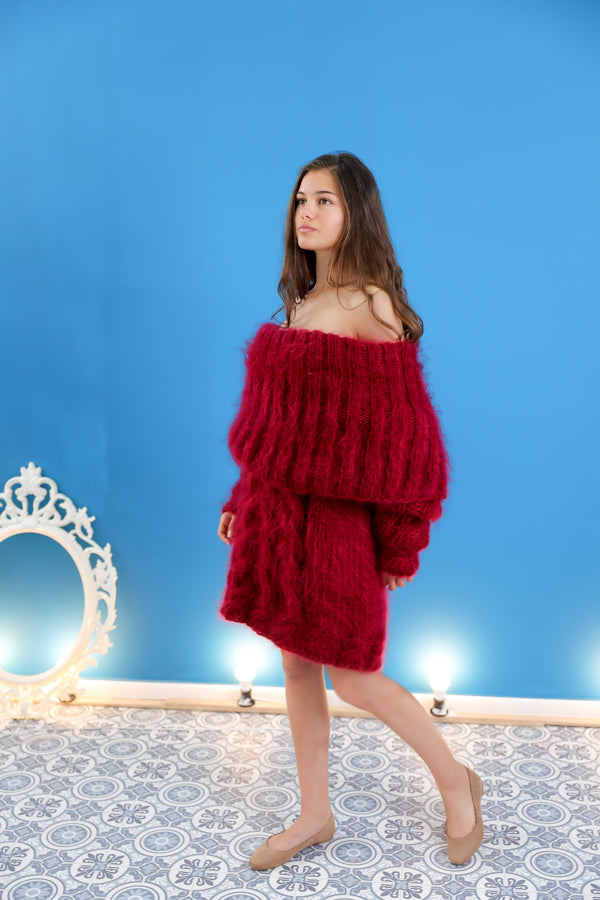 bordo mohair sweater